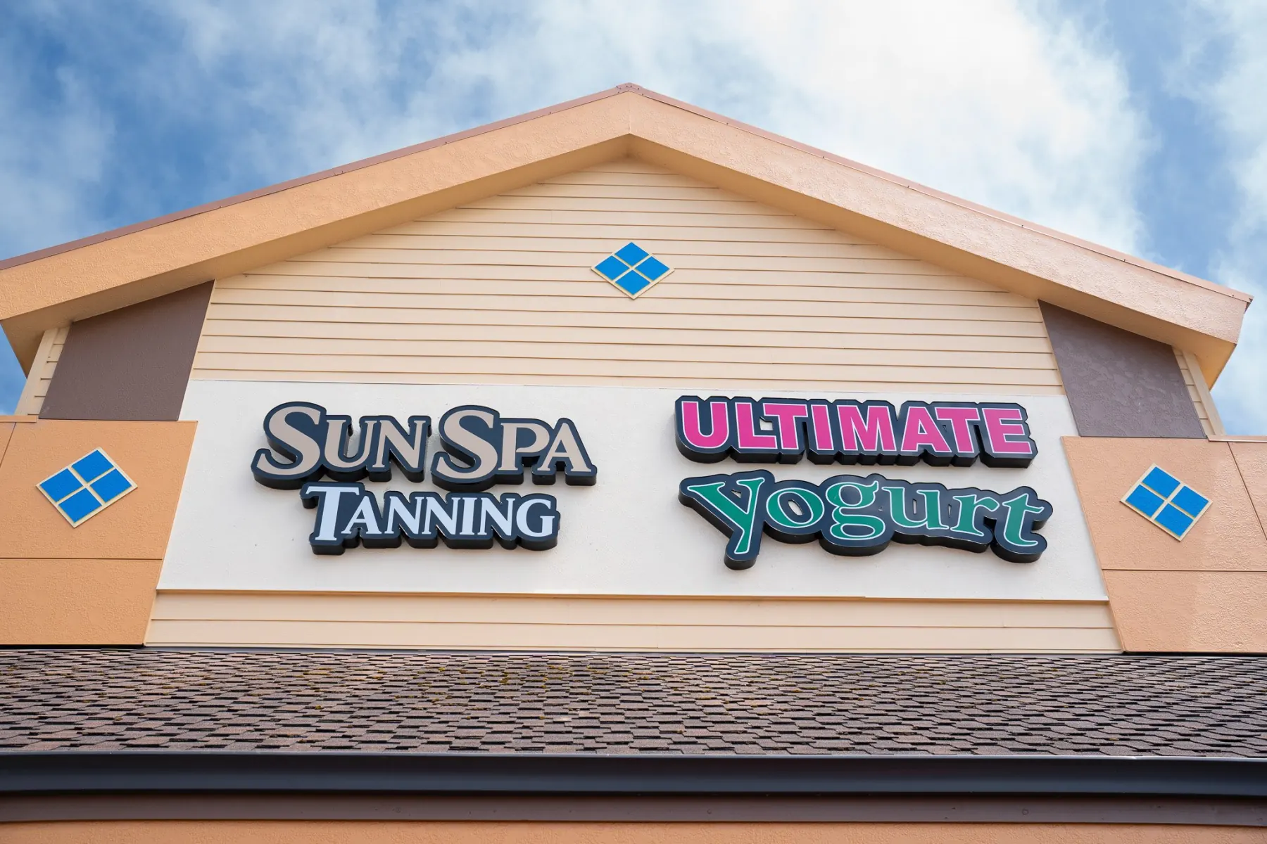 Ultimate Yogurt storefront in Eureka, CA